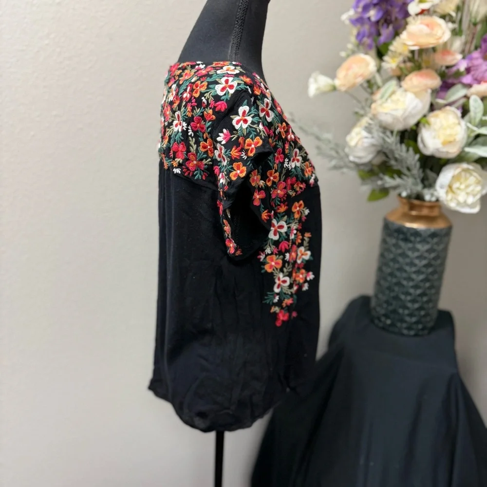 Savanna Jane 2X Black Floral Embroidered Boho Peasant Top Blouse Spring Summer - Picture 4 of 7